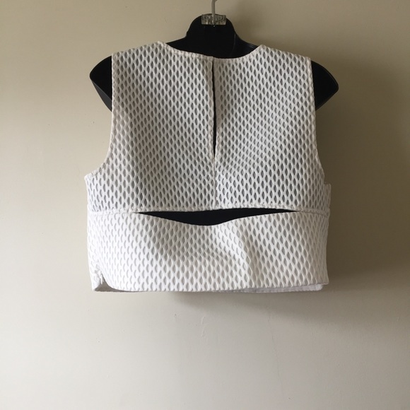 Express Lattice cream white crop top L - Picture 3 of 4